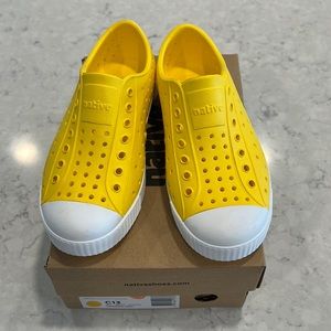 BRAND NEW Native Jefferson Shoes C13